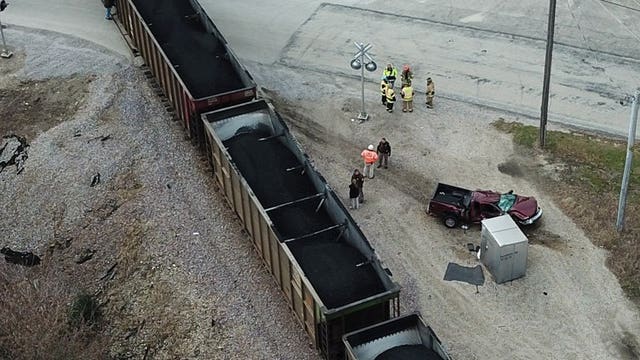 74-year-old driver of pickup killed after collision with train in North Lake