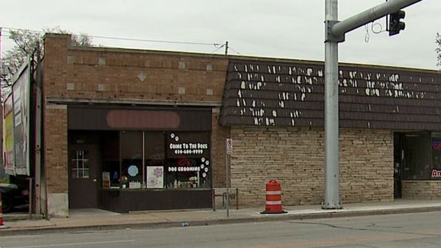 "Everybody was a hero:" Citizens pin woman to the ground after she attempts to rob West Allis business