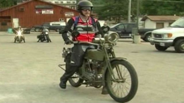 Doobie Brothers guitarist riding vintage Harley to Milwaukee