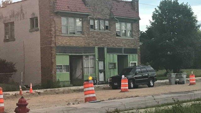 Police: 49-year-old woman killed in shooting near Clarke and Teutonia; man in custody