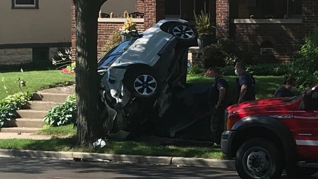 MPD: 43-year-old extricated from vehicle, struck 2 parked cars in Bay View