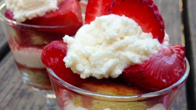 Two summer staples: How to make the perfect side dish with strawberries