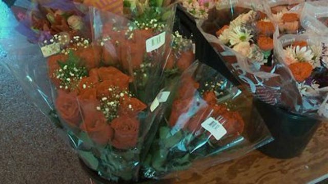 Florist offers drive-thru Valentine's shop at State Fair Park