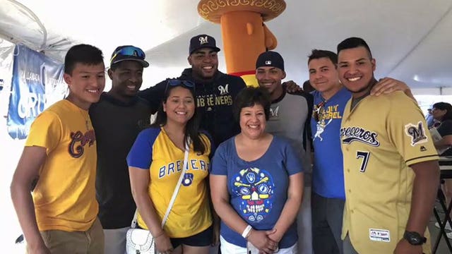 'We sprinted over there:' Brewers' Orlando Arcia, Jesus Aguilar surprised fans at Cerveceros Tailgate