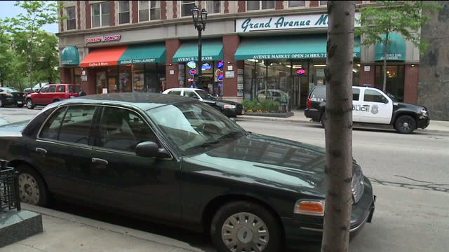 Police: Man shot, hurt near 6th and Wisconsin in downtown Milwaukee; MPD seeks suspect