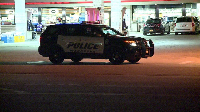 Waukesha police seek suspect after armed robbery at PDQ near S. West Ave. and Les Paul Parkway