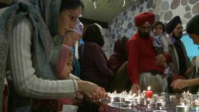 Sikh community holds prayer, candlelight vigil for Sandy Hook victims