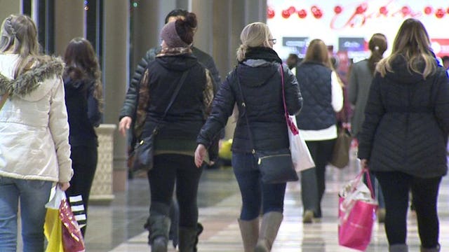 Deals galore: Black Friday sales draw in thousands to malls