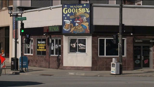 Free beer! Major Goolsby's to offer free half-barrels thanks to Brewers, Packers wins ⚾🏈🍻
