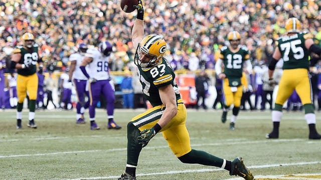 Midwest showdown: Green Bay Packers top Minnesota Vikings 38-25