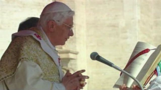 Pope marks Easter with call on Syrian regime to end bloodshed