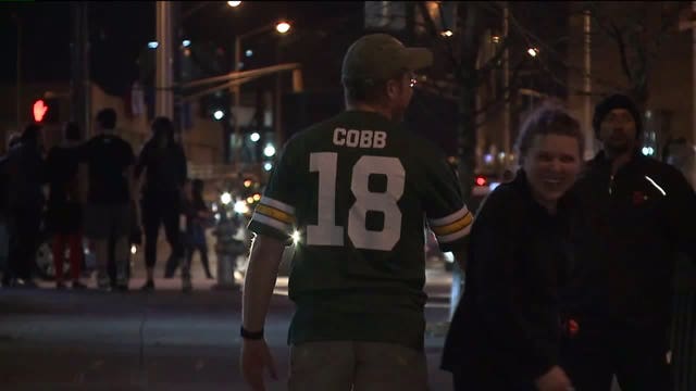 "Energy, excitement:" Green Bay Packers fans arrive in Atlanta