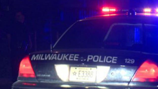 Police investigate 2 homicides; victims are men ages 18, 35; no suspects in custody