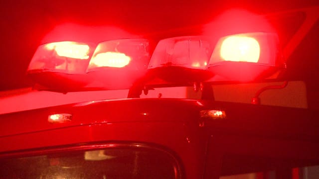 Sheboygan house fire; 2 people displaced, 2 dogs dead