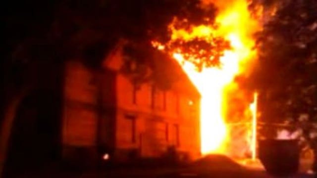 Garage fire spreads to three homes on Milwaukee's north side