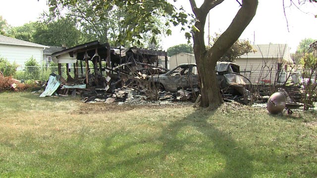 Retired firefighters spot garage fire on Milwaukee's south side, jump into action