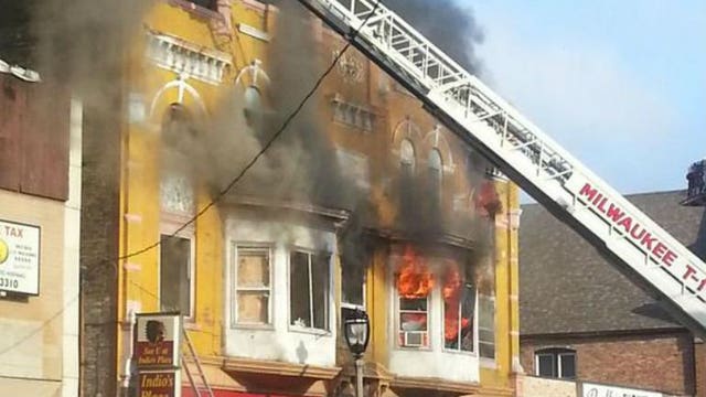 Reignited: Four-alarm fire damages bar, apartments on Milwaukee's south side