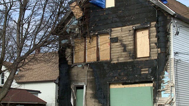 'Everything is gone:' 13 people displaced after destructive fire on Milwaukee's south side