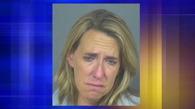 Waukesha flight attendant  charged with public intoxication agrees to undergo alcohol abuse counseling