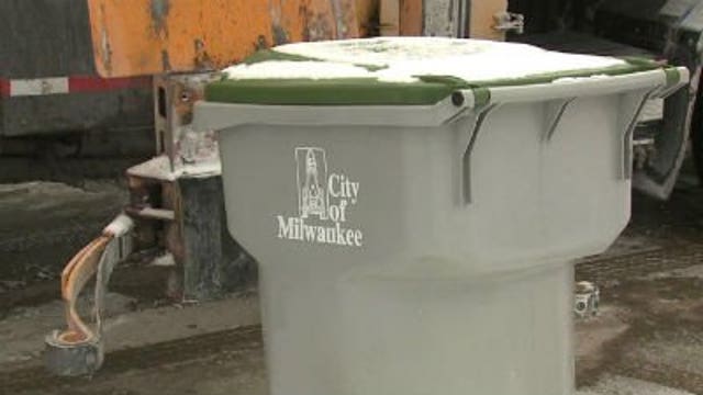 Milwaukee parking, garbage schedule changes for New Year's holiday
