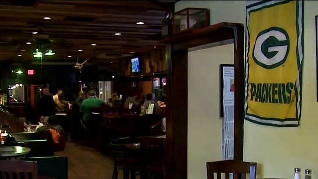 "Cheddar heads of north Texas:" Vernon's Gastropub, green and gold getaway for Packers fans