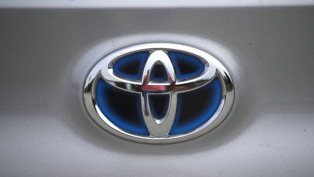 Toyota recalls Venza SUVs to fix air bag wiring problem
