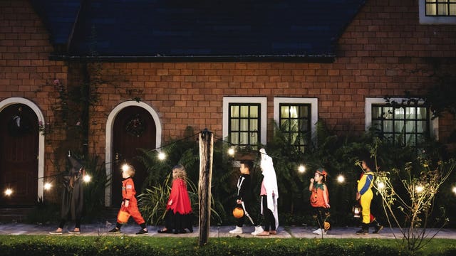 Thousands petition to change Halloween to final Saturday in October