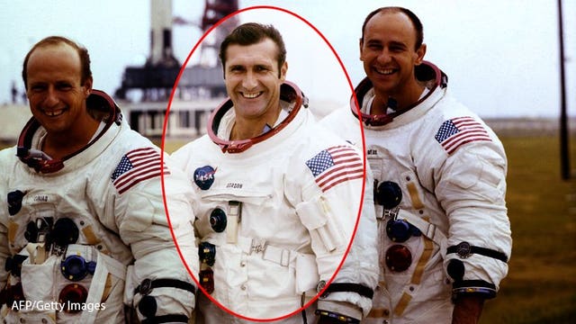 Apollo 12 astronaut Richard Gordon, who circled moon, dies