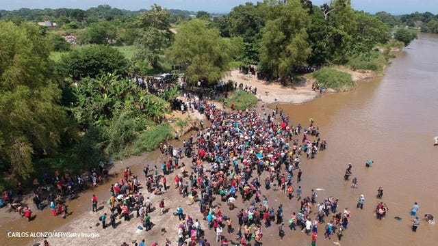 Pentagon sending 5,200 troops to secure border