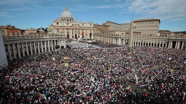 Pope canonizes John Henry Newman, 19th-century theologian