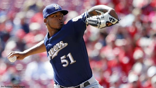 Peralta dominates, Brewers beat Reds 1-0 for sweep