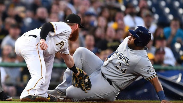 Brewers fall to Pirates 9-4