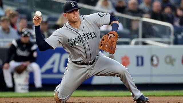 Brewers sign free agent 1B/3B Ryon Healy to 1-year deal