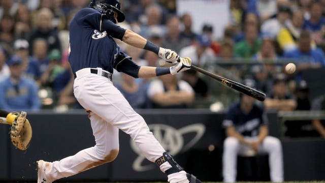 Brewers ride 4-game win streak into matchup with Astros