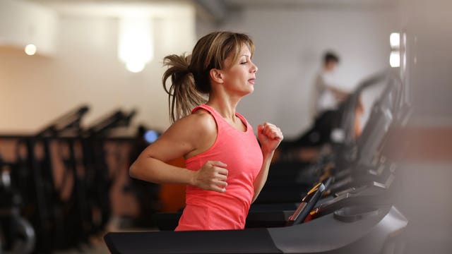 Heading back to the gym? Doctors explain how to stay safe