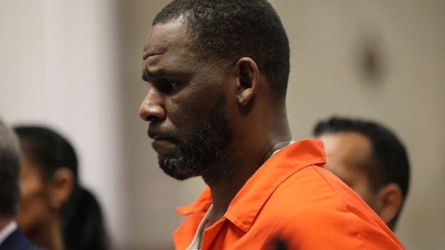 Judge: R Kelly must remain locked up amid coronavirus crisis