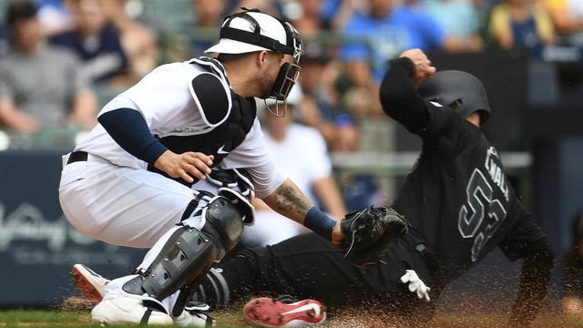 Arizona Diamondbacks beat Milwaukee Brewers 5-2 to avoid sweep