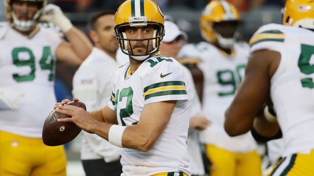 Packers' D, Aaron Rodgers beat Bears 10-3 in opener