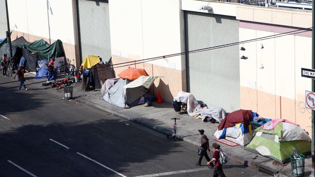 Los Angeles to convert rec centers into homeless shelters in bid to slow coronavirus spread