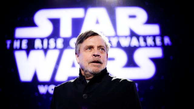 Arizona store gives 'Star Wars' record back to Mark Hamill