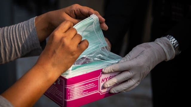 China reports coronavirus death toll rises to 811, surpassing SARS