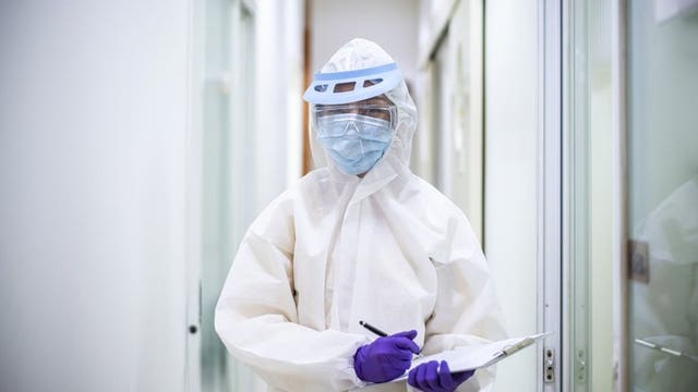 Doctor who survived COVID-19 bewildered by public disregard