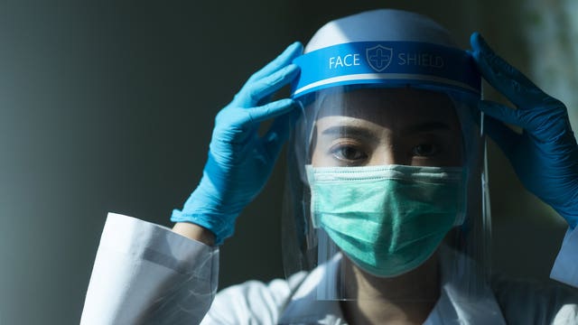 Protective gear for medical workers begins to run low again