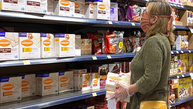 Coronavirus particles could stay in air for ‘several minutes’ indoors, researchers warn