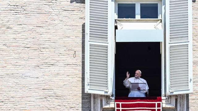 Pope urges support for elderly during pandemic