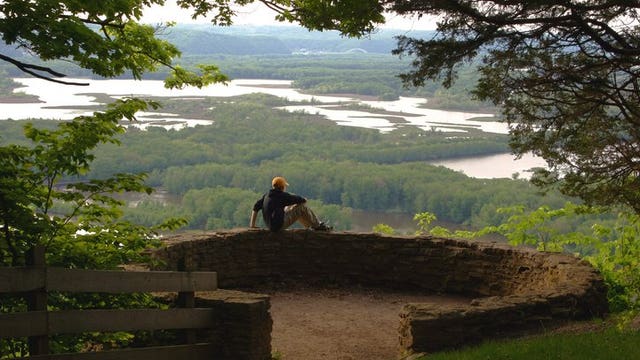 Tourism-dependent counties in Wisconsin hard hit by coronavirus