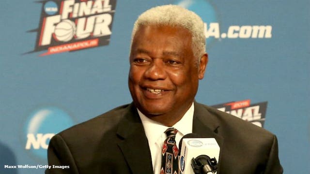 Former Bucks player, Hall of Famer Oscar Robertson to receive NBA's Lifetime Achievement Award