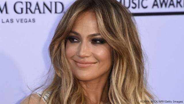 Jennifer Lopez donates $1M to Puerto Rico relief