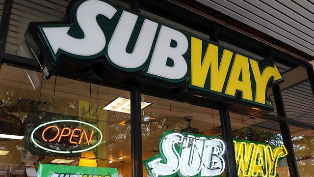 Subway revamps footlong sandwich promotion, franchisees not biting