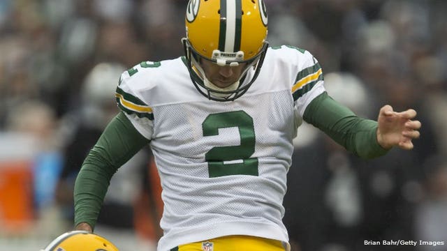 Packers, rival Bears square off at Soldier Field on a bitterly cold Sunday; Pack WINS 30-27!